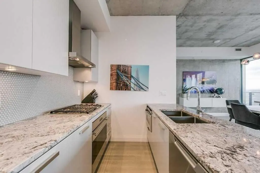 Monarch Residences Toronto Apartment