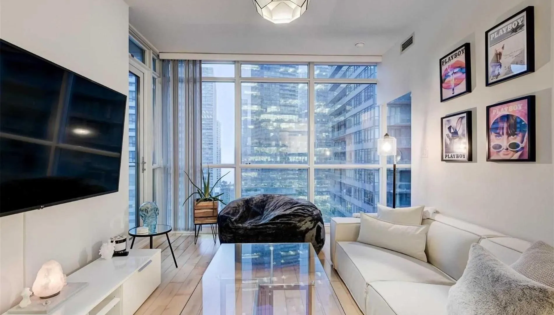Monarch Residences Toronto Apartment